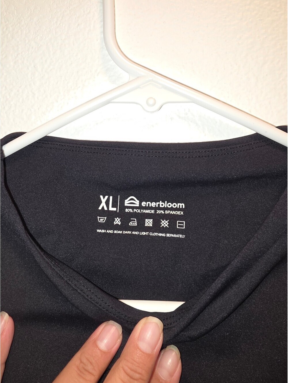 Enerbloom Women’s XL Black Cropped Workout Top